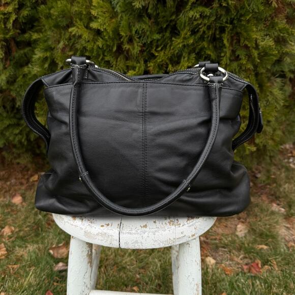 Coach Soho Large Black Leather Handbag with Oversize Buckle - Picture 2 of 7